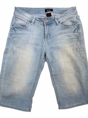EARL JEAN sz 6 long shorts Bermuda lite blue EUC